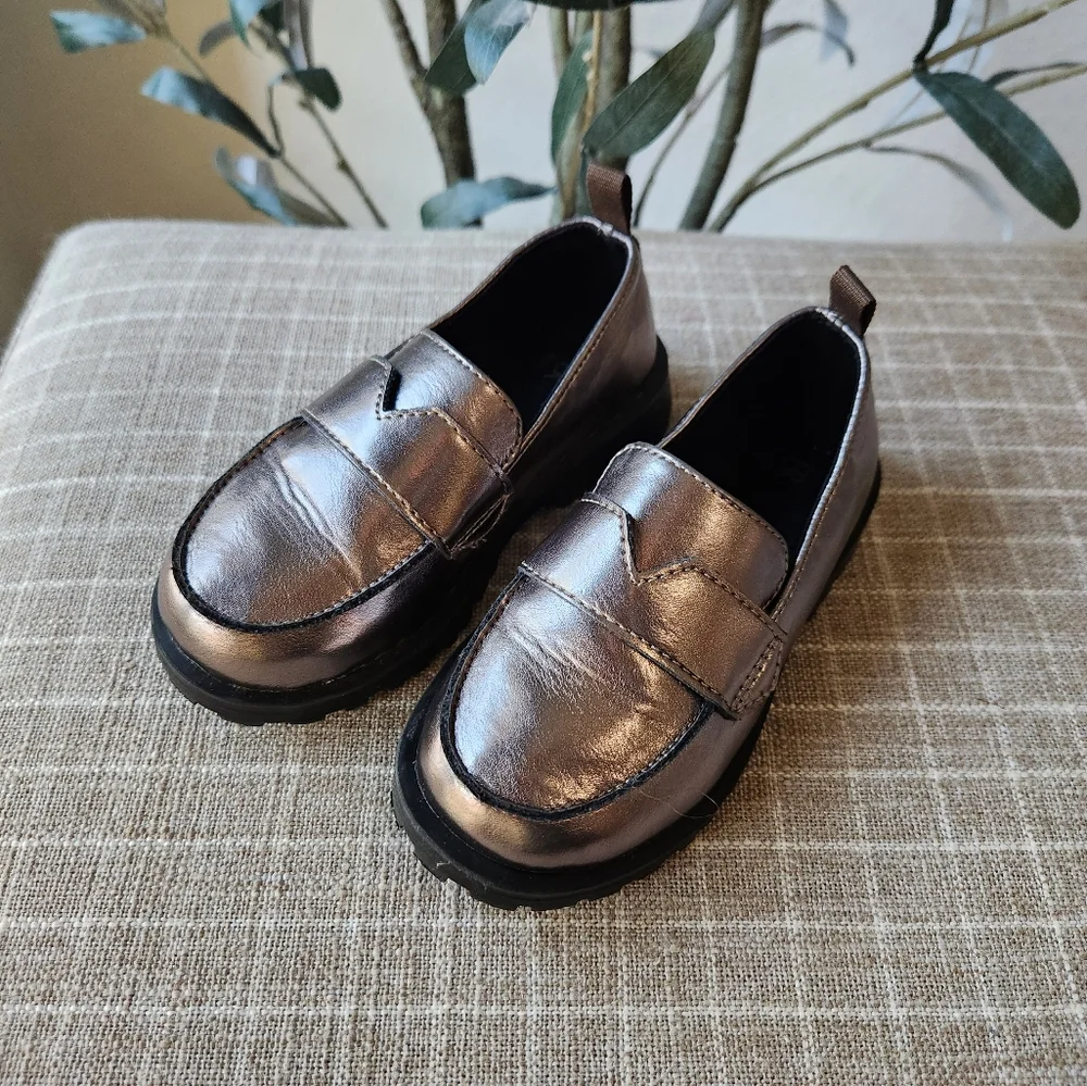 Banana Republic Toddler Metallic Brown Lug Sole Loafers